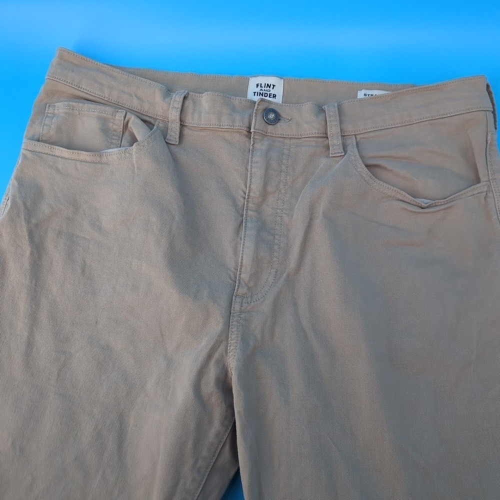 Flint and Tinder Tapered Fit Pants Men's Sz 36x36 Tan Chino Stretch Casual Khaki